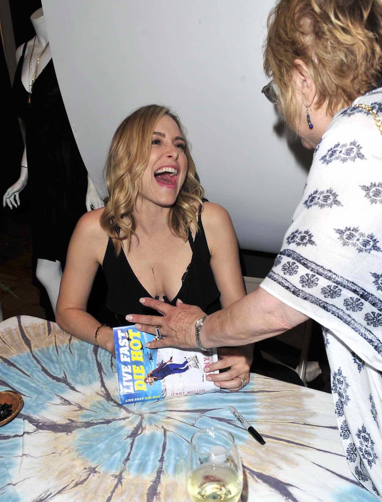 Jenny Mollen At Her Book Party At Planet Blue In Beverly Hills 06 21