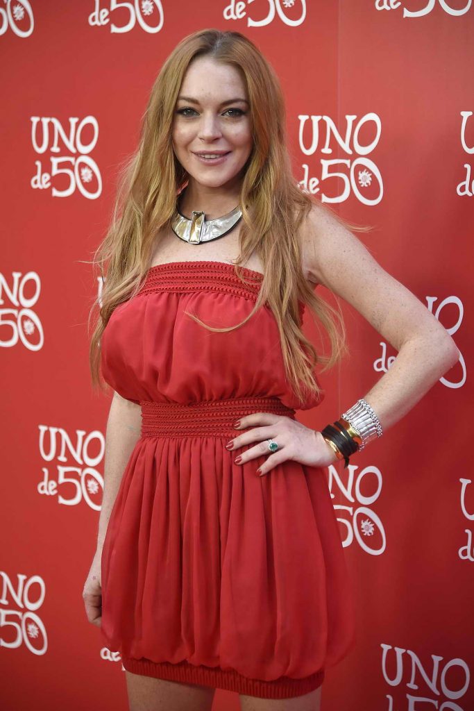 Lindsay Lohan During Uno de 50 Jewelry Brand Photocall in Madrid 06/09/2016-2