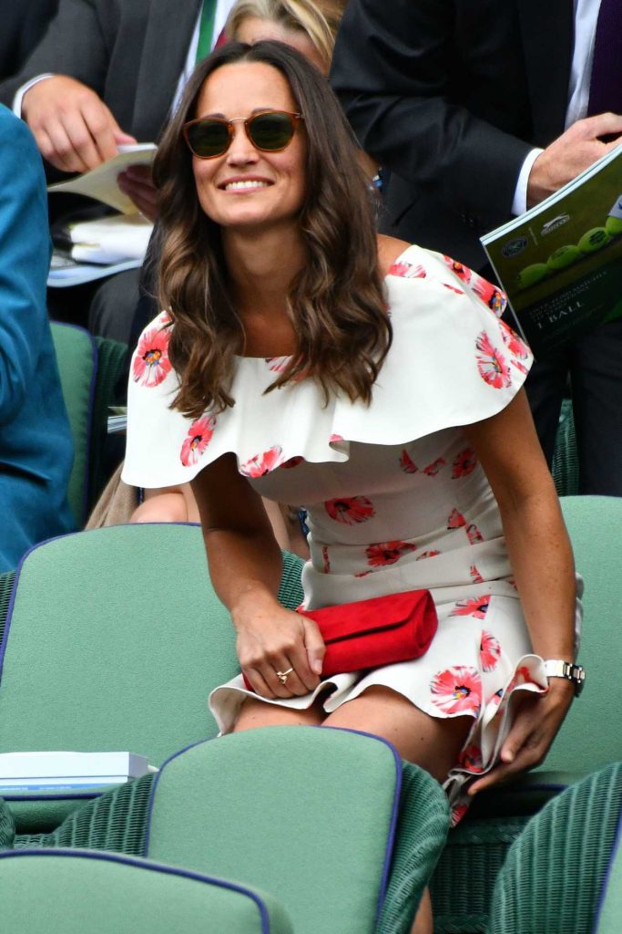 Pippa Middleton Attends Day One of Wimbledon in London 06/27/2016-2
