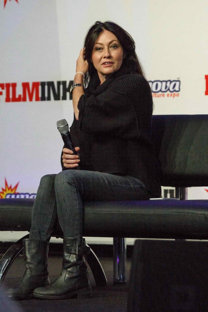 Shannen Doherty Questions and Answers at Supanova in Sydney 06/19/2016-3