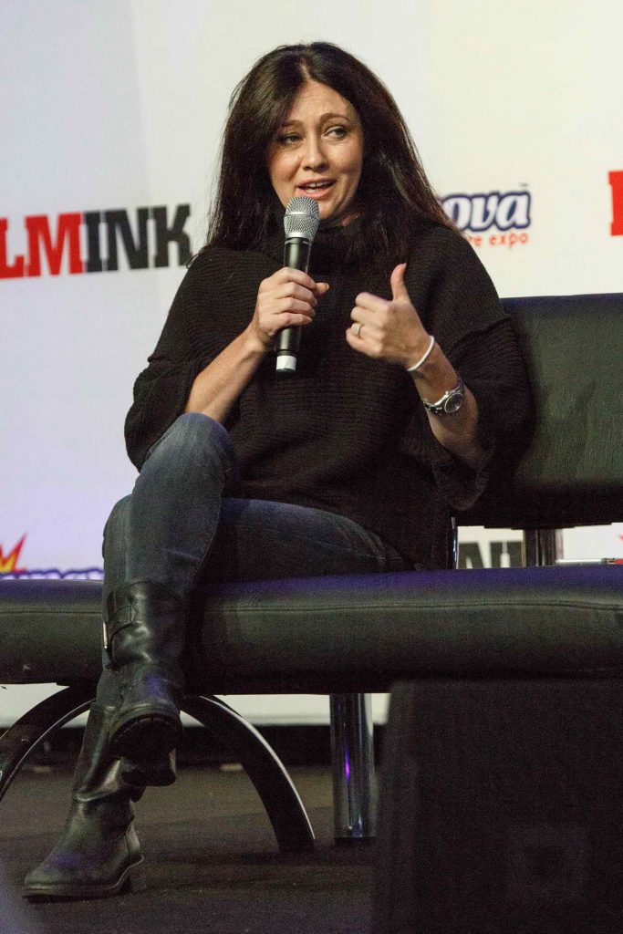 Shannen Doherty Questions and Answers at Supanova in Sydney 06/19/2016-4