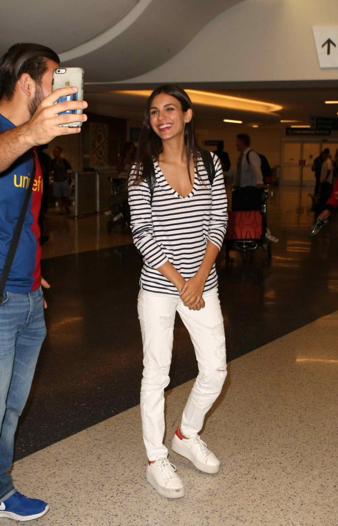 Victoria Justice at LAX Airport in Los Angeles 06/01/2016-4