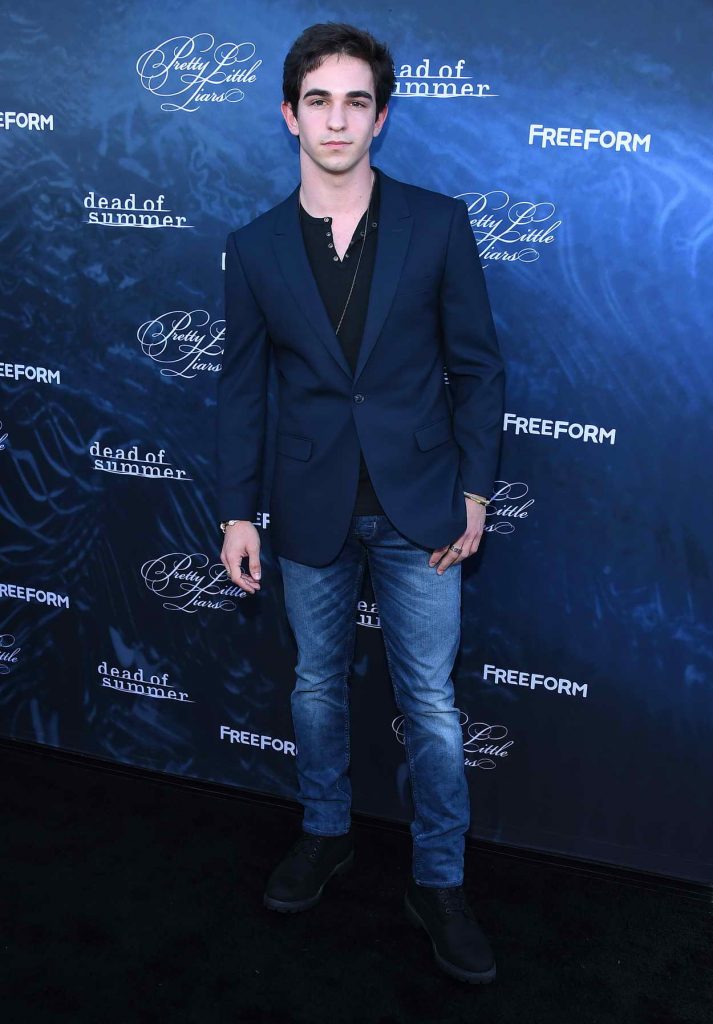 Zachary Gordon at the Dead of Summer and Pretty Little Liars Screening in Los Angeles 06/15/2016-1