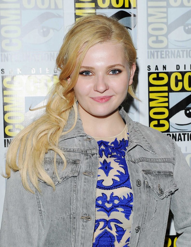 Abigail Breslin at the Scream Queens Press Line at Comic-Con International in San Diego 07/22/2016-4