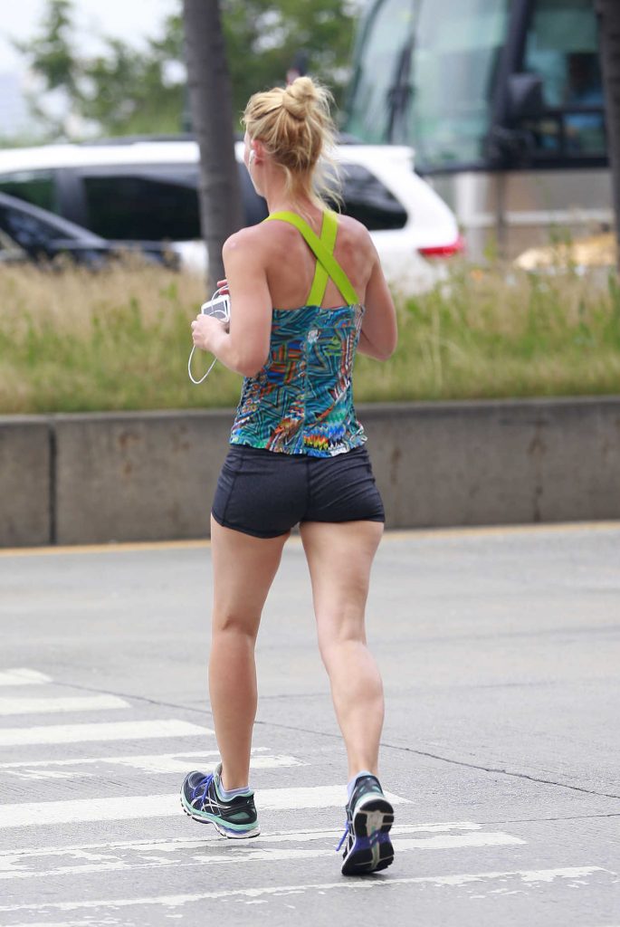 Claire Danes Jogging in New York City 07/14/2016-4