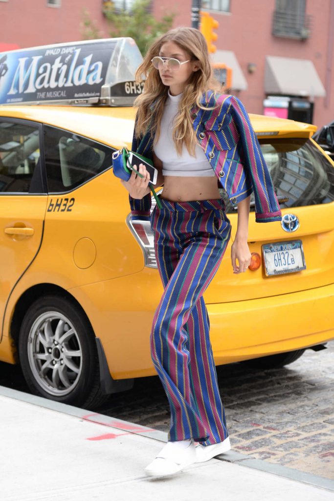 Gigi Hadid Leaves Her Apartment in New York City 07/25/2016-3