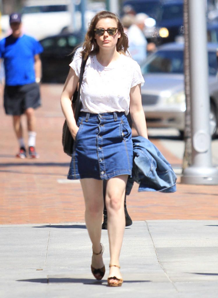 Gillian Jacobs Goes Shopping in Beverly Hills 07/27/2016-1