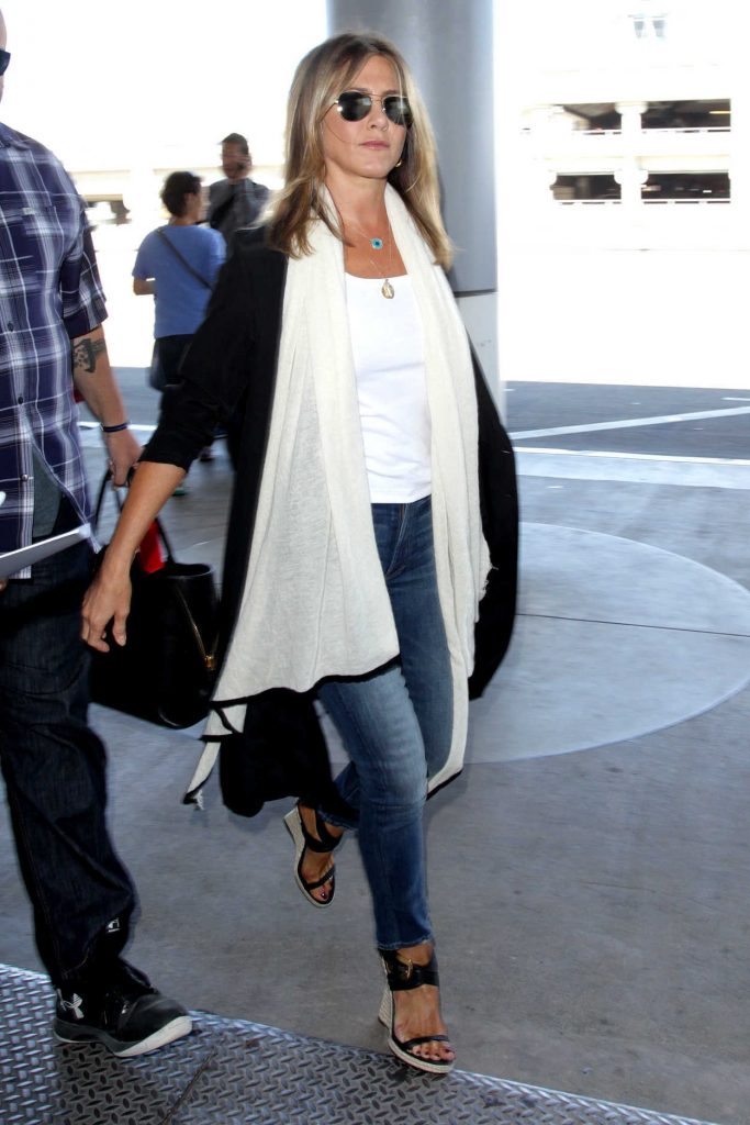 Jennifer Aniston at LAX Airport in LA 07/18/2016-1