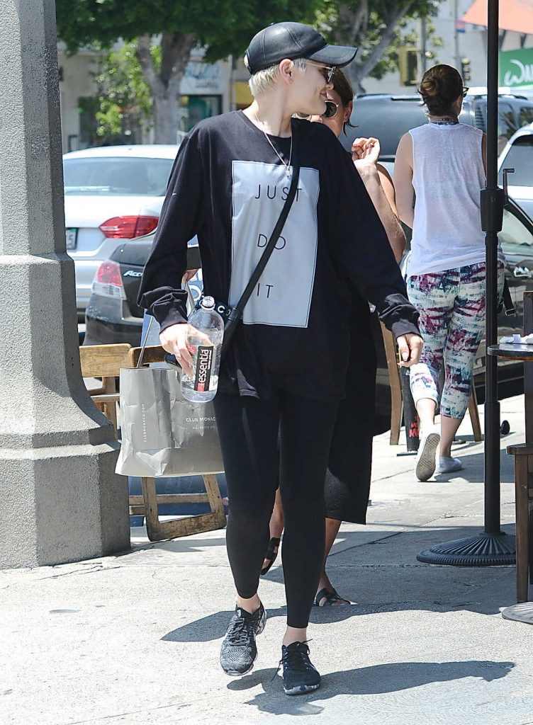 Jessie J Was Seen Out in West Hollywood 07/15/2016-4