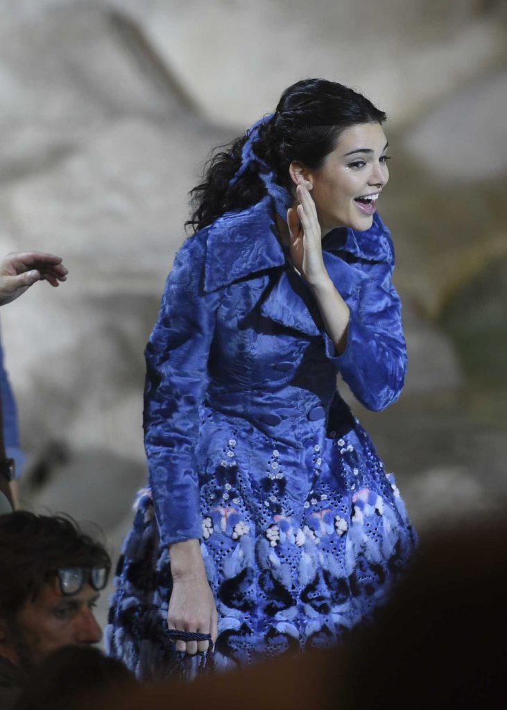 Kendall Jenner at the Rehearsing in the Trevi Fountain for the Fendi Fashion Show in Rome 07/06/2016-4