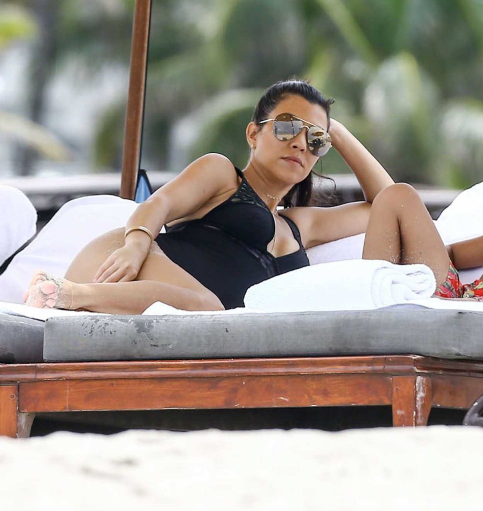 Kourtney Kardashian Wearing a Swimsuit at the Beach in Miami 07/02/2016-4