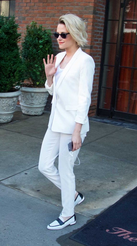 Kristen Stewart Leaves Her Hotel in New York City 07/11/2016-2
