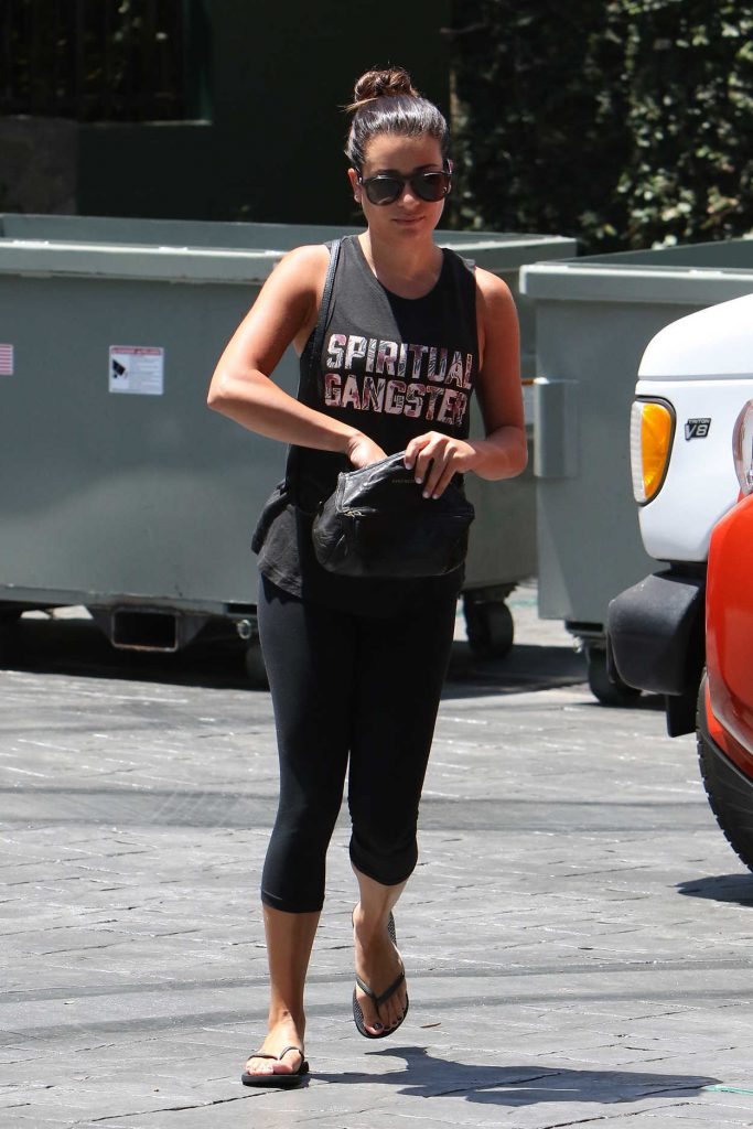 Lea Michele Arrives at a Nail Salon in Los Angeles 07/15/2016-1