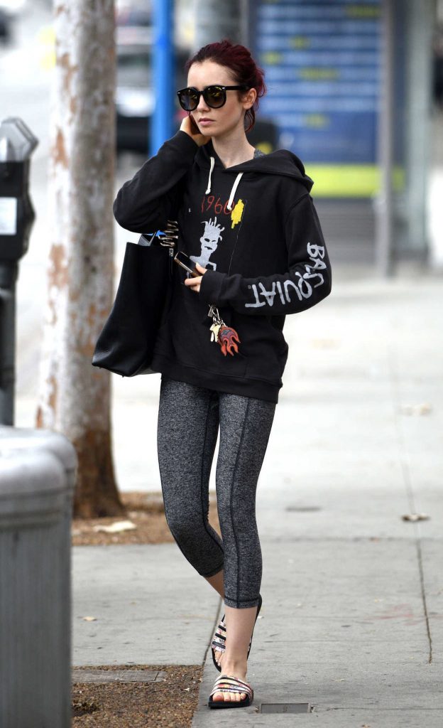 Lily Collins Leaves a Pilates class in Los Angeles 07/05/2016-2