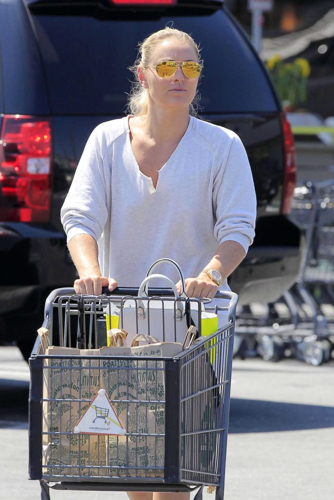 Lindsey Vonn Goes Shopping in Los Angeles 07/17/2016-4
