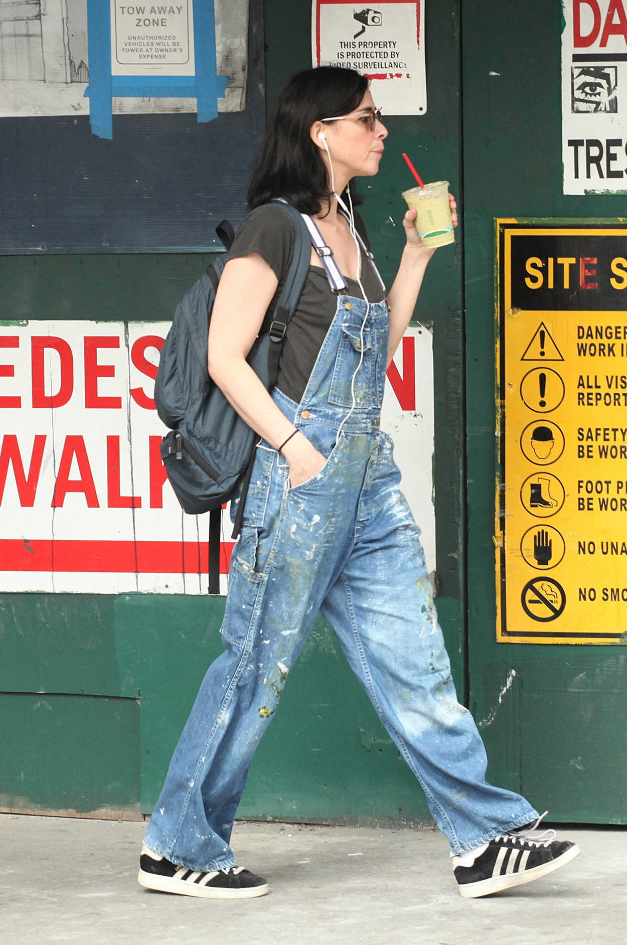 Sarah Silverman Was Seen Out In New York City Celebsla Com