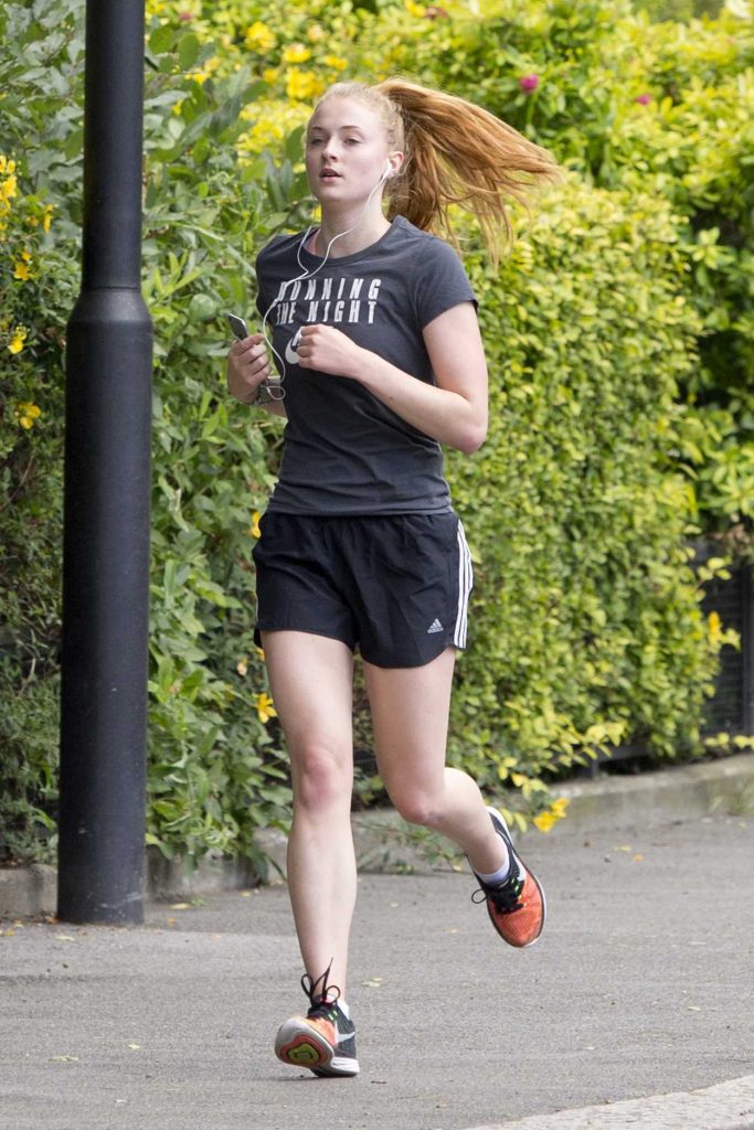 Sophie Turner Was Seen Out Jogging in London 05/07/2016-1