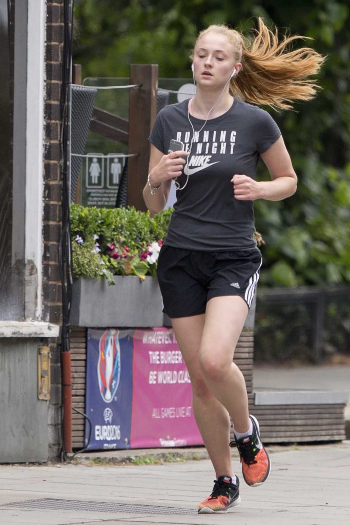 Sophie Turner Was Seen Out Jogging in London 05/07/2016-4