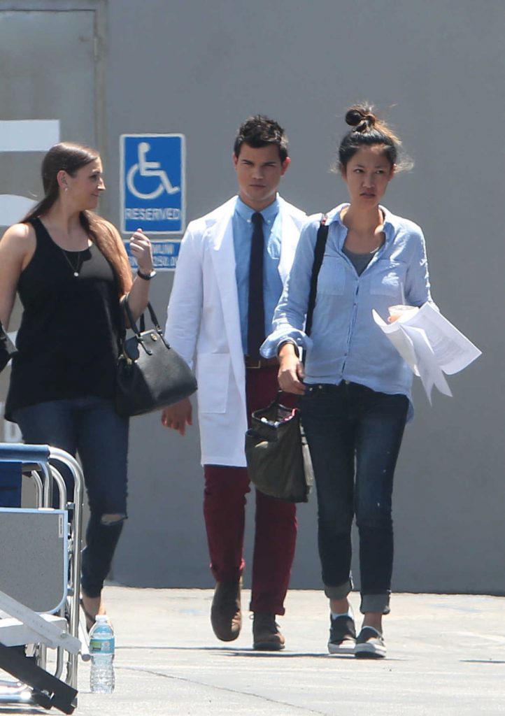 Taylor Lautner Was Seen Out in Los Angeles 07/17/2016-3