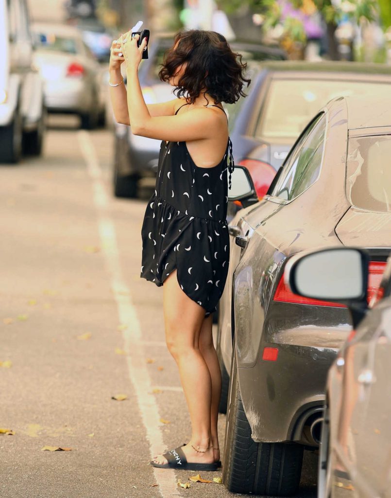 Vanessa Hudgens Was Seen Out in Los Angeles, California 07/23/2016-5