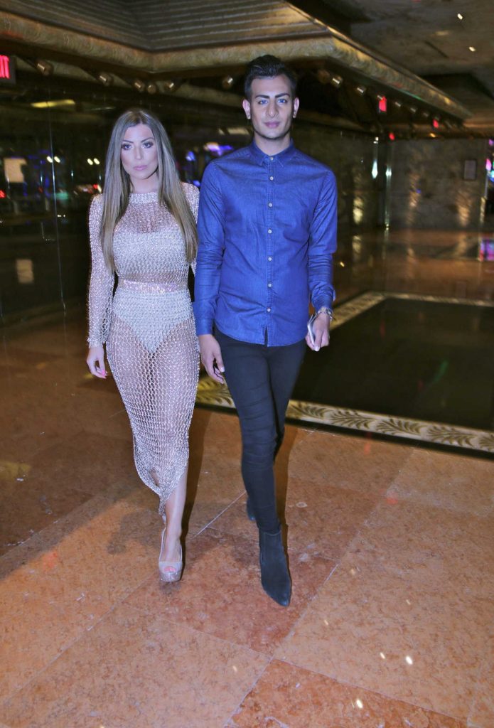 Abigail Clarke and Junaid Ahmed Was Seen Out in Las Vegas 08/27/2016-2