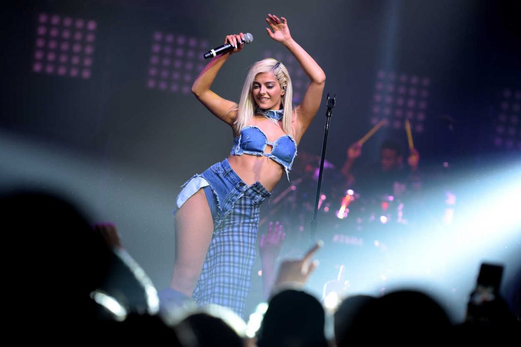 Bebe Rexha Performs at a MTV Pre VMA Concert in New York 08/27/2016-3
