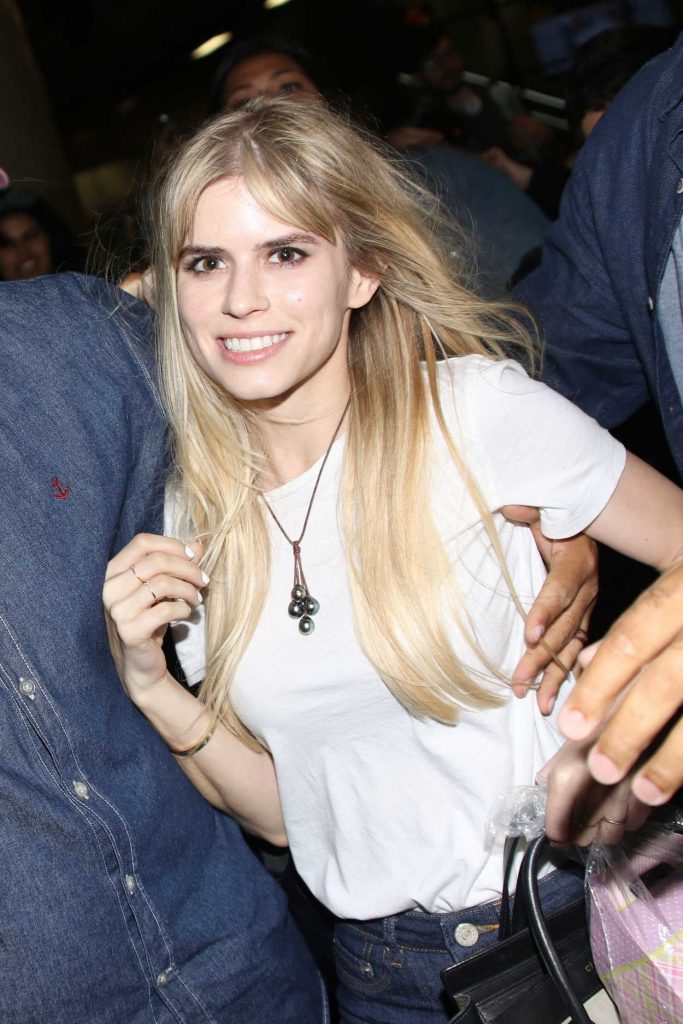Carlson Young Mobbed by Fans at Sao Paulo Airport 08/27/2016-2