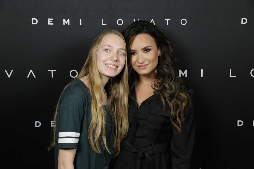 Demi Lovato at the Meet and Greet in Portland, Oregon 08/20/2016-5