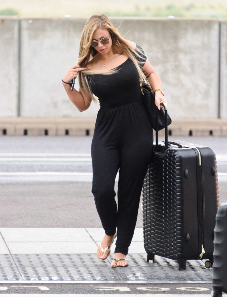 Holly Hagan Was Spotted at Heathrow Airport in London 08/22/2016-1