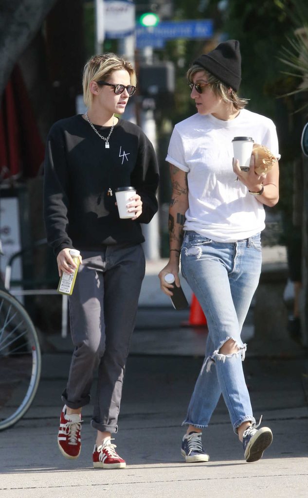 Kristen Stewart With Friend Out in Los Feliz 08/20/2016-3