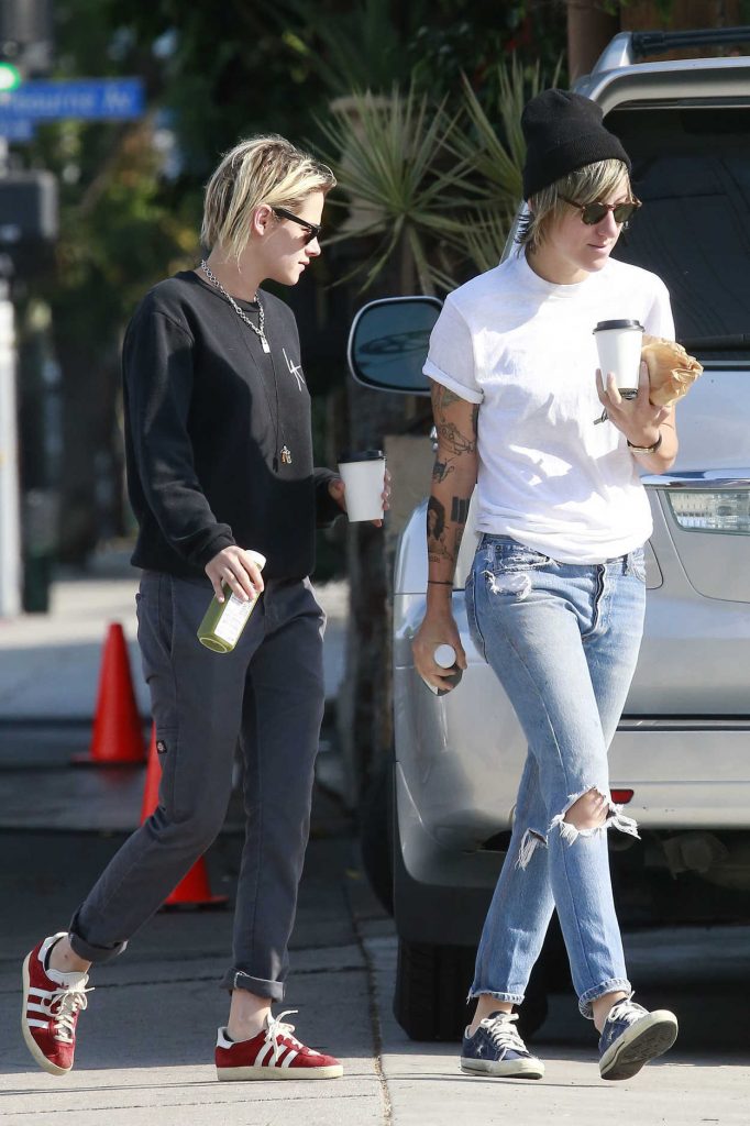 Kristen Stewart With Friend Out in Los Feliz 08/20/2016-4