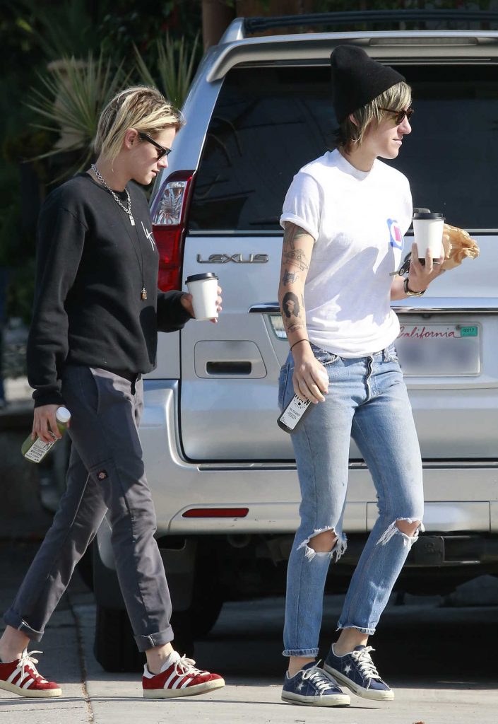 Kristen Stewart With Friend Out in Los Feliz 08/20/2016-5