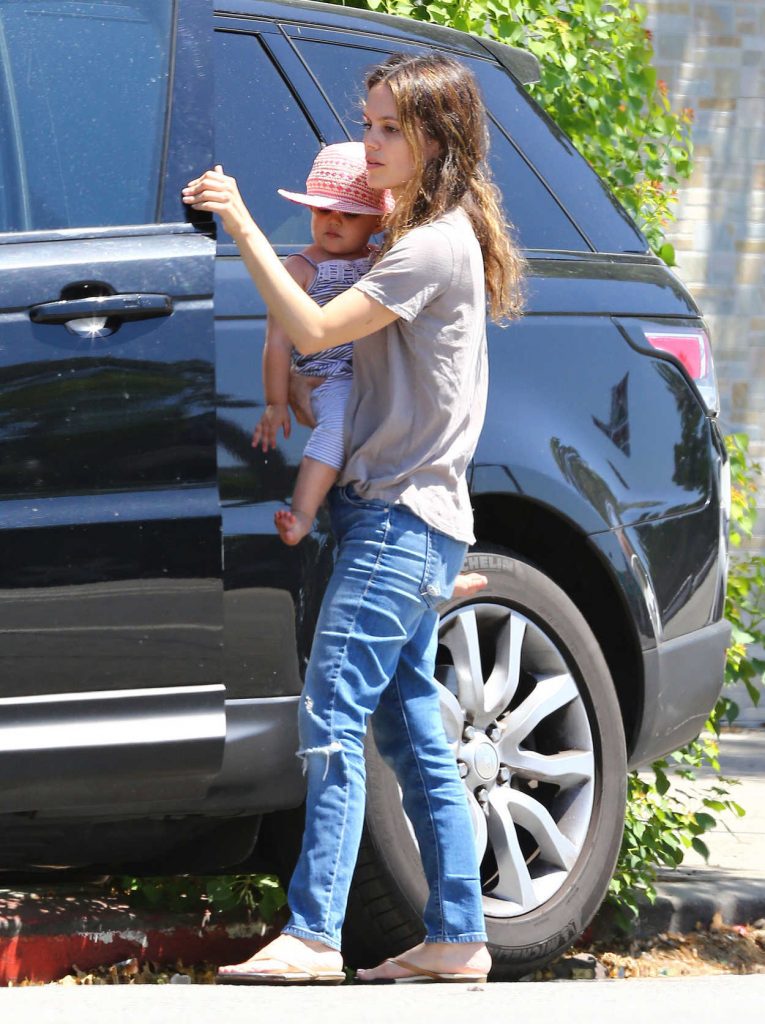 Rachel Bilson With Her Daughter Leaves Pint Sized Kids in Studio City 08/18/2016-4