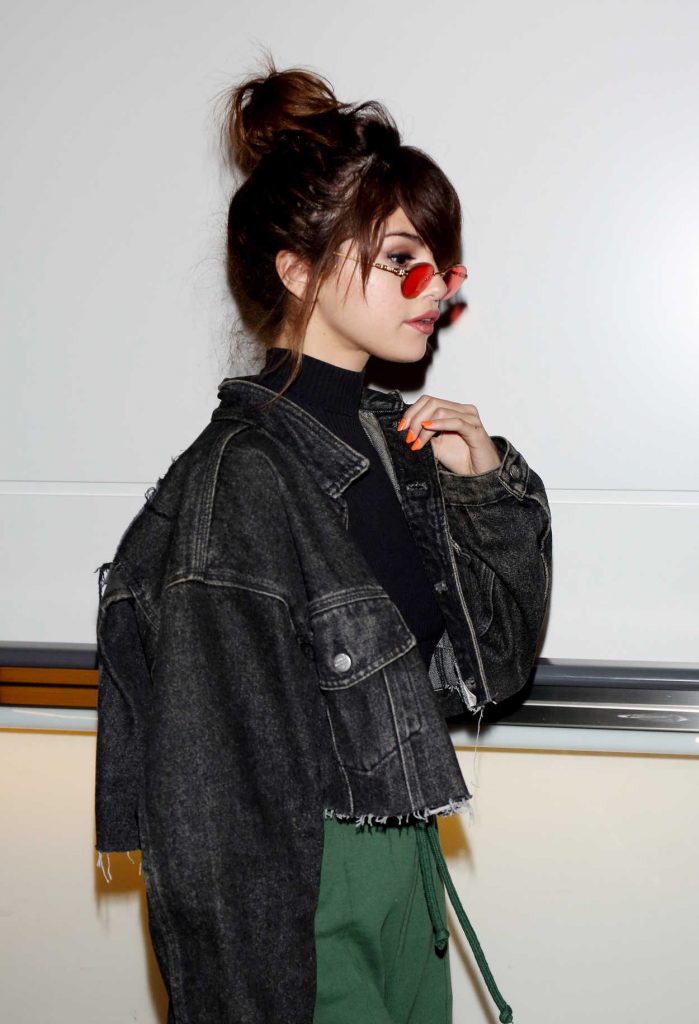 Selena Gomez Was Seen at Tokyo International Airport 08/01/2016-4