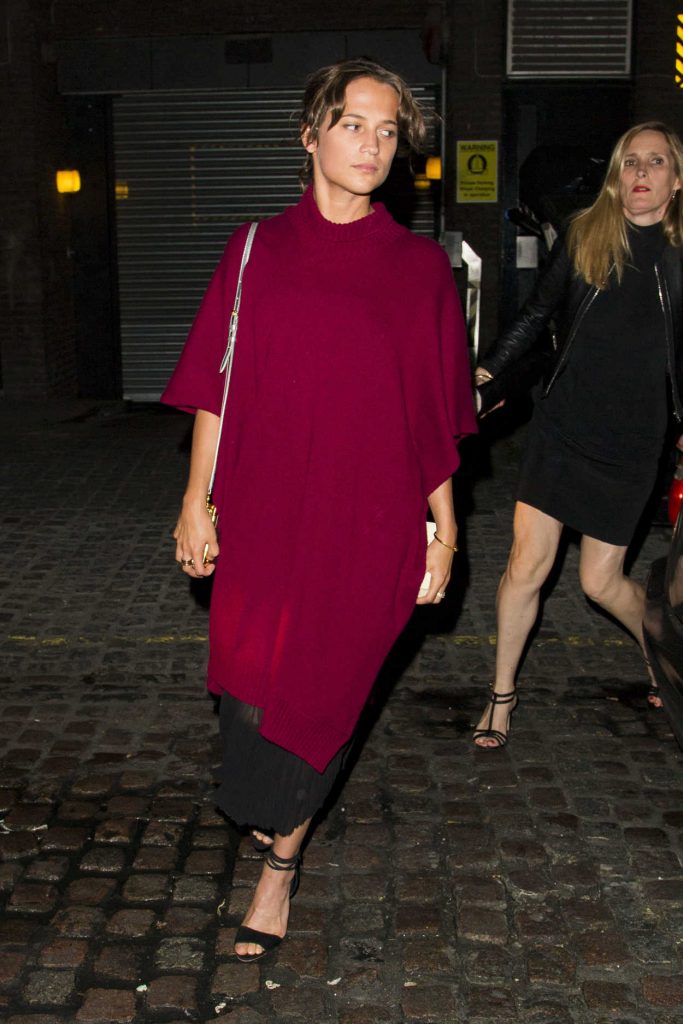 Alicia Vikander Arrives to the Chiltern Firehouse in London 09/24/2016-2