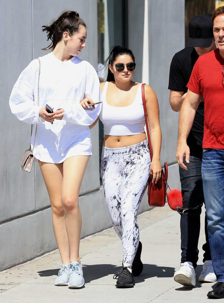 Ariel Winter Was Seen Out in Beverly Hills 09/02/2016-4