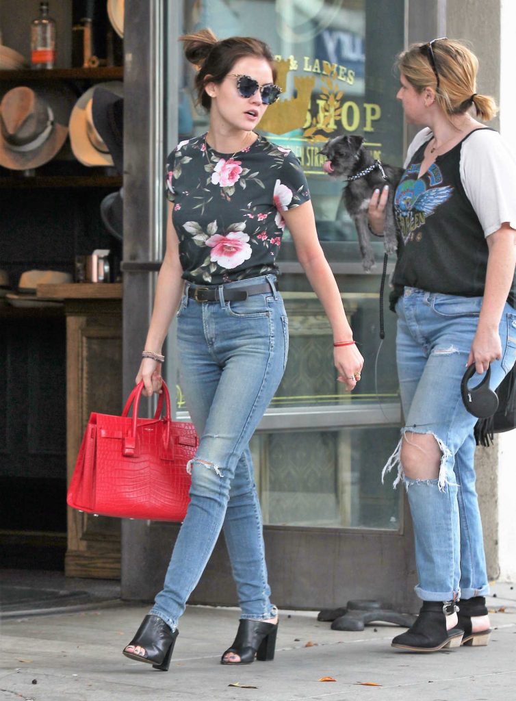 Lucy Hale Goes Shopping in Larchmont Village Neighborhood, Los Angeles 09/12/2016-3