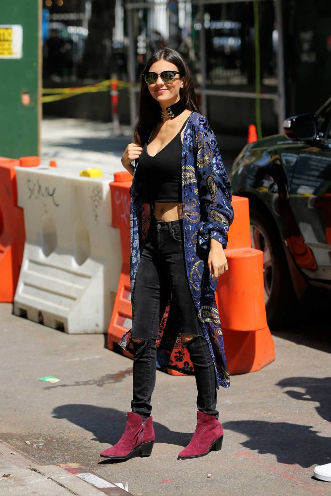 Victoria Justice Shops in Soho, New York City 09/09/2016-1