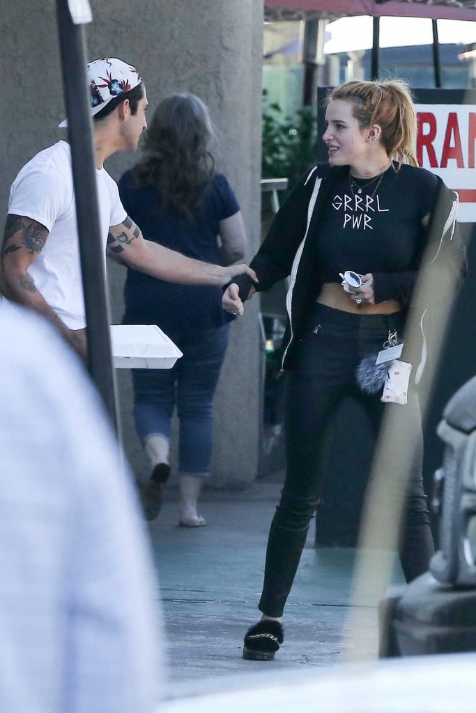 Bella Thorne Leaves the Lunch at Jinky's Studio Cafe in Studio City 10/11/2016-5