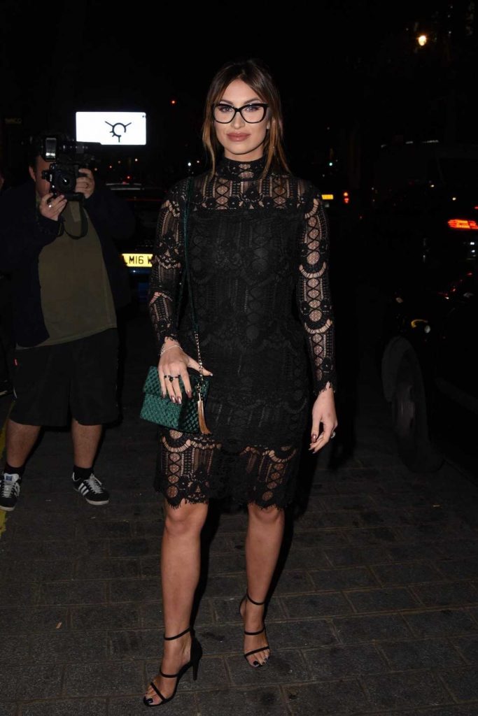 Ferne McCann at the Spectacle Wearer of the Year Awards in London 10/11/2016-1