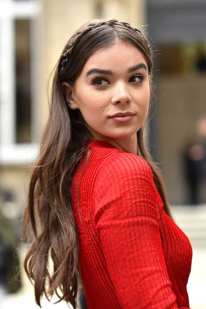 Hailee Steinfeld at the Valentino Fashion Show During the Paris Fashion Week 10/02/2016-5