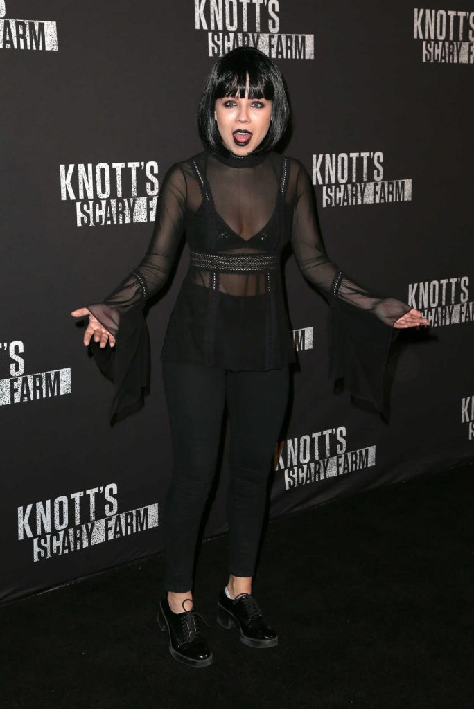 Jennette McCurdy at the Knott's Scary Farm Opening Night in Buena Park 09/30/2016-4