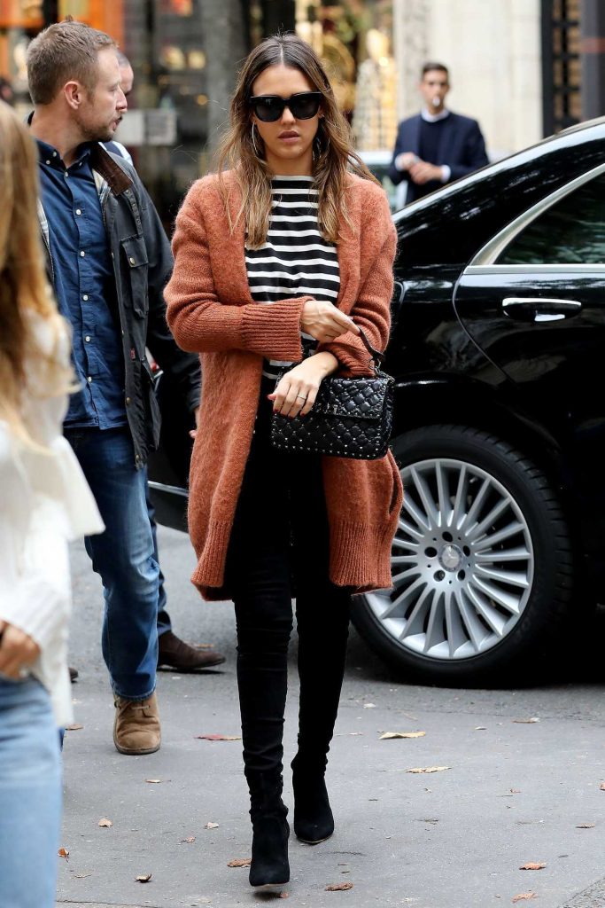 Jessica Alba Goes Shopping in New York 10/01/2016-2