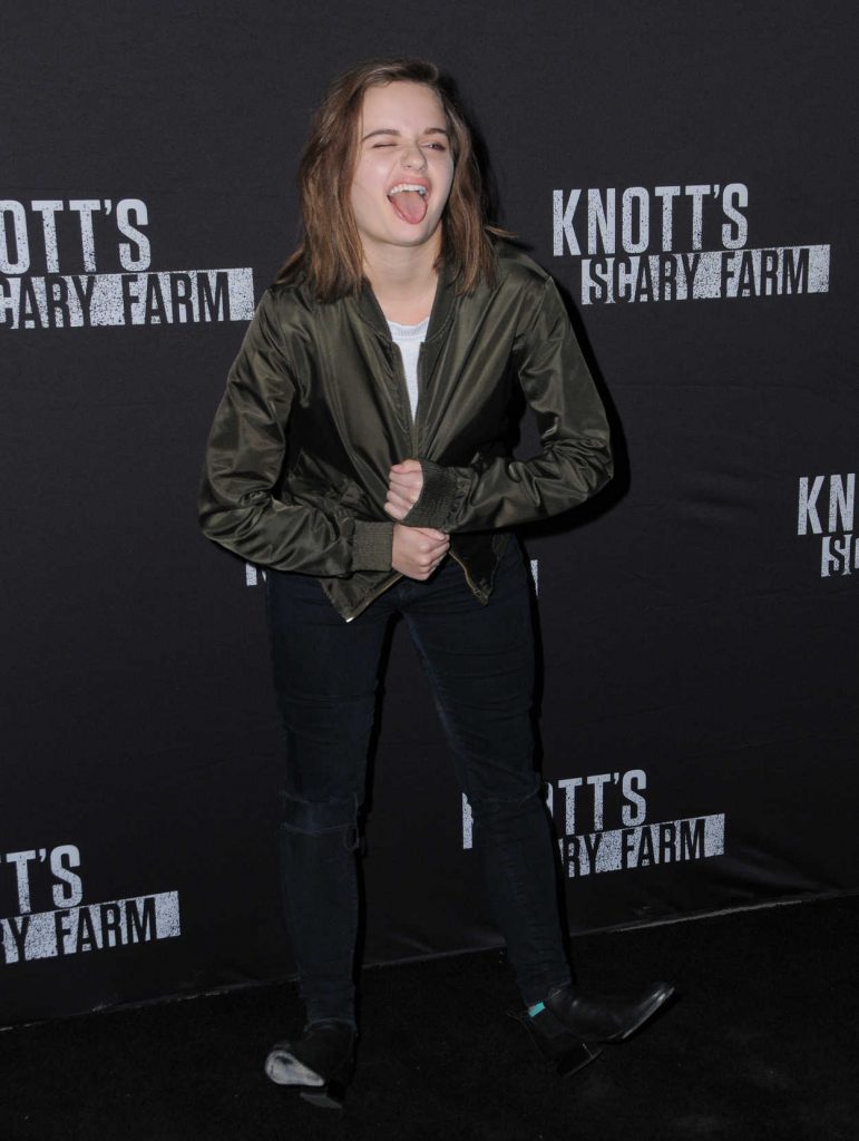 Joey King at the Knott's Scary Farm Opening Night in Buena Park 09/30/2016-3