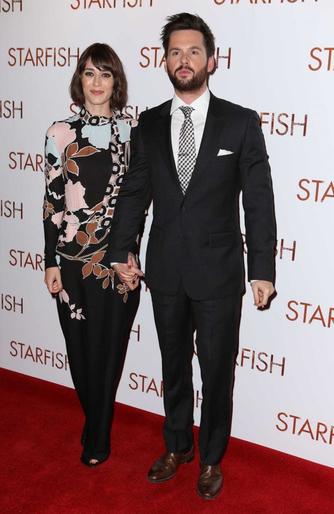 Lizzy Caplan at the Starfish Premiere in London 10/27/2016-2