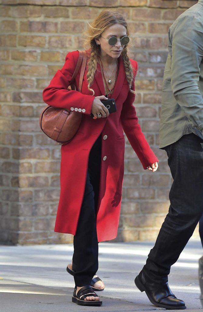 Mary-Kate Olsen Was Spotted Out in Tribeca, New York 10/07/2016-2