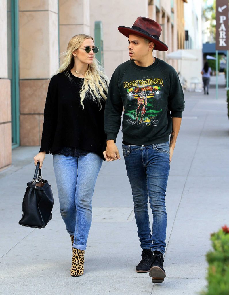 Ashlee Simpson and Evan Ross Running Errands in Beverly Hills 11/28/2016-4