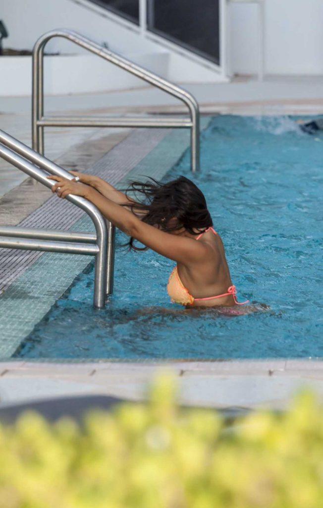 Claudia Romani in Bikini at a Poolside in Miami 11/14/2016-4