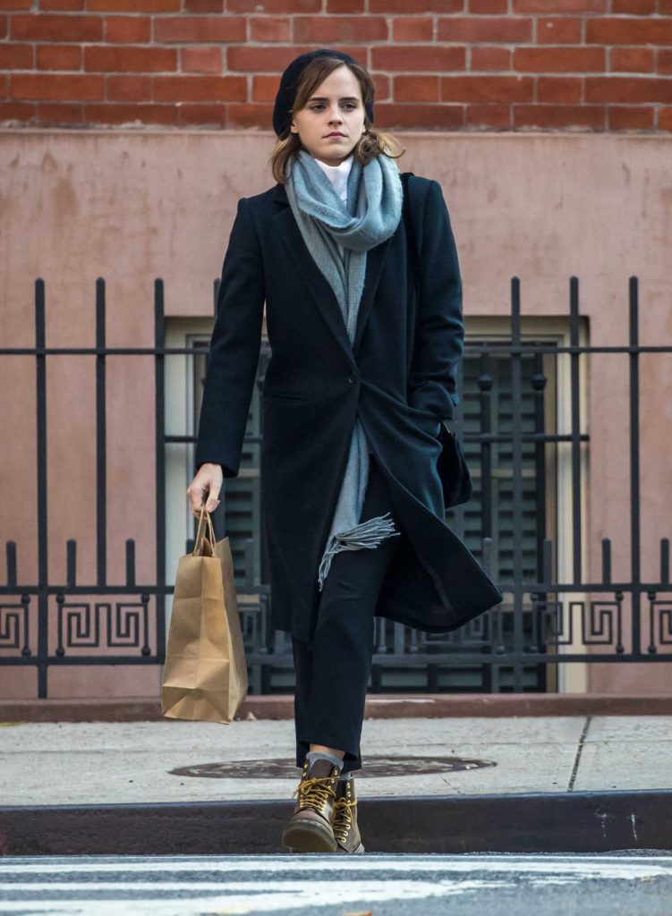 Emma Watson Goes Shopping in New York City 11/28/2016-3