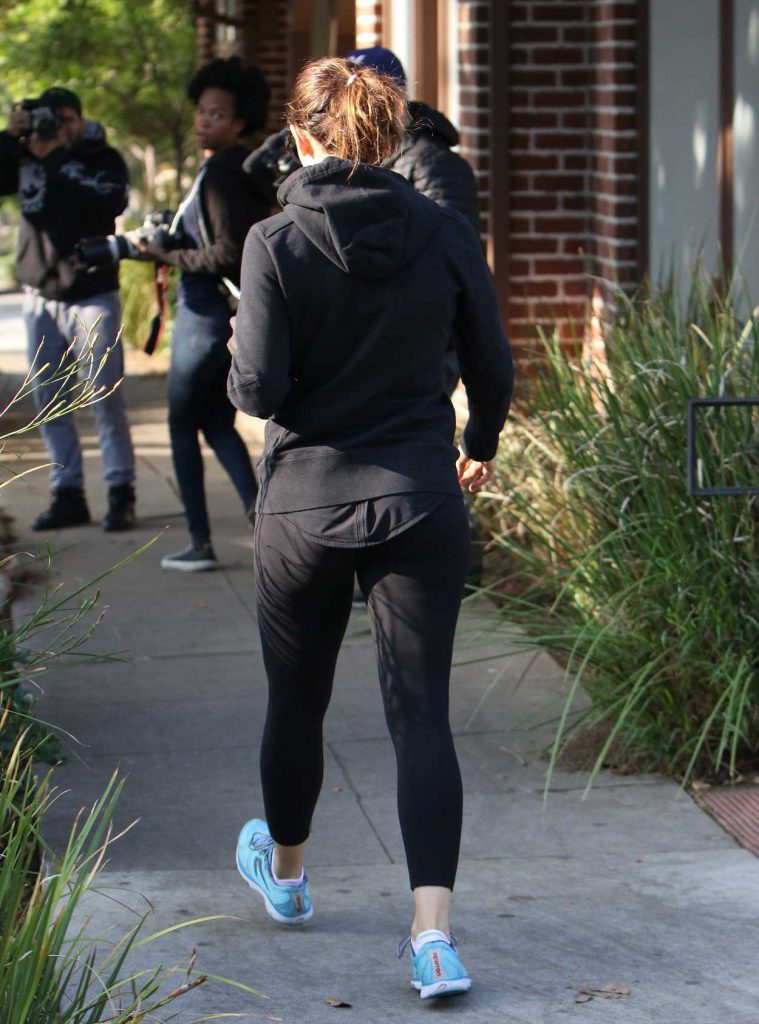 Jennifer Garner Leaves the Gym in Los Angeles 11/26/2016-5